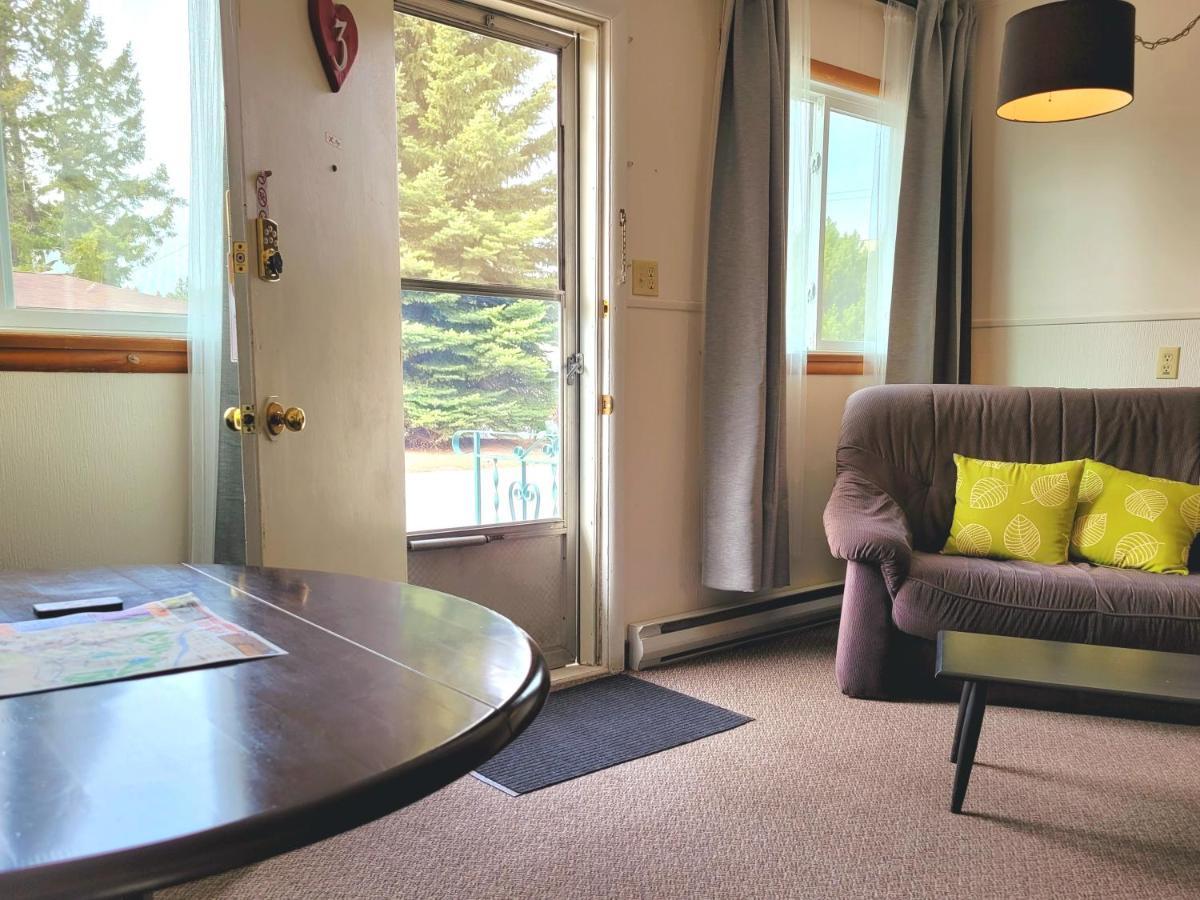 Lido Motel Radium Hot Springs Bagian luar foto
